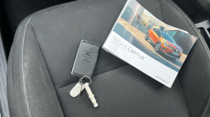 Renault Captur 1.0 TCE 90 Iconic 5dr Petrol Hatchback